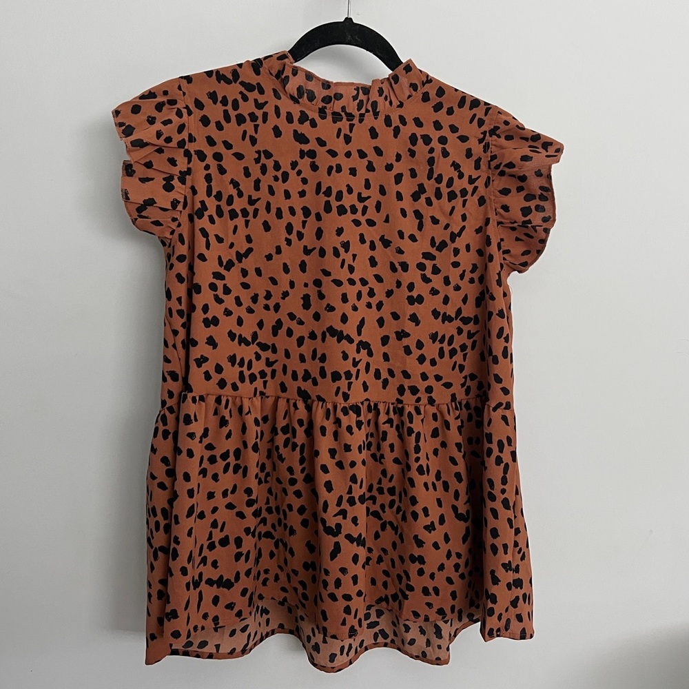Entro Leopard Ruffle Sleeveless Mock Neck Blouse Size Large